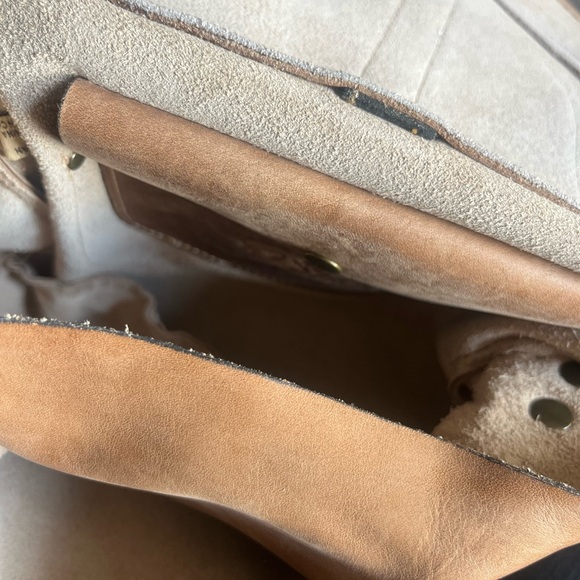 Patricia Nash Leather Crossbody Bag - Picture 6 of 8